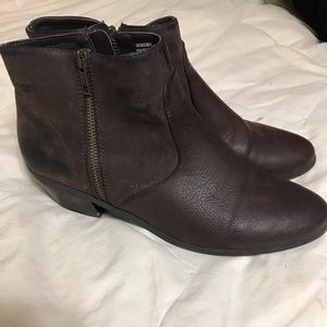 Bass Ankle Boots